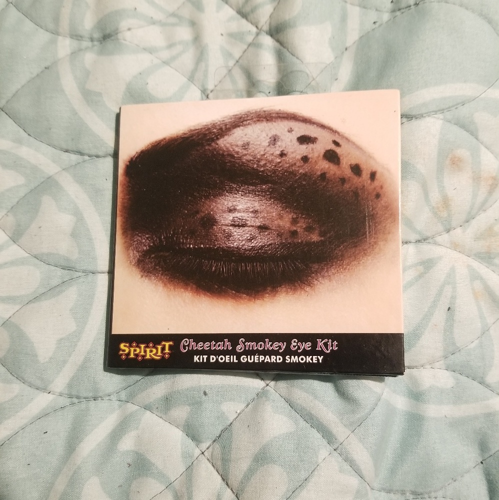 Cheetah Smokey Eye Kit